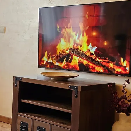 Apartman Forest Nest Cozy White Balcony On The Hill