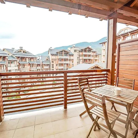 Forest Nest Cozy White Balcony On The Hill Apartament Bansko