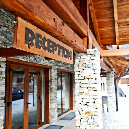 Apartamento Forest Nest Cozy White Balcony On The Hill *